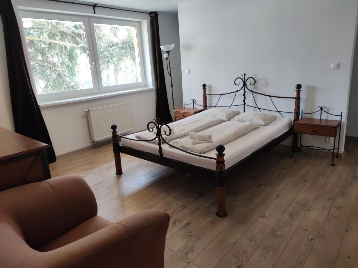 Attic Parkview Apartment Piest'any Eksteriør billede